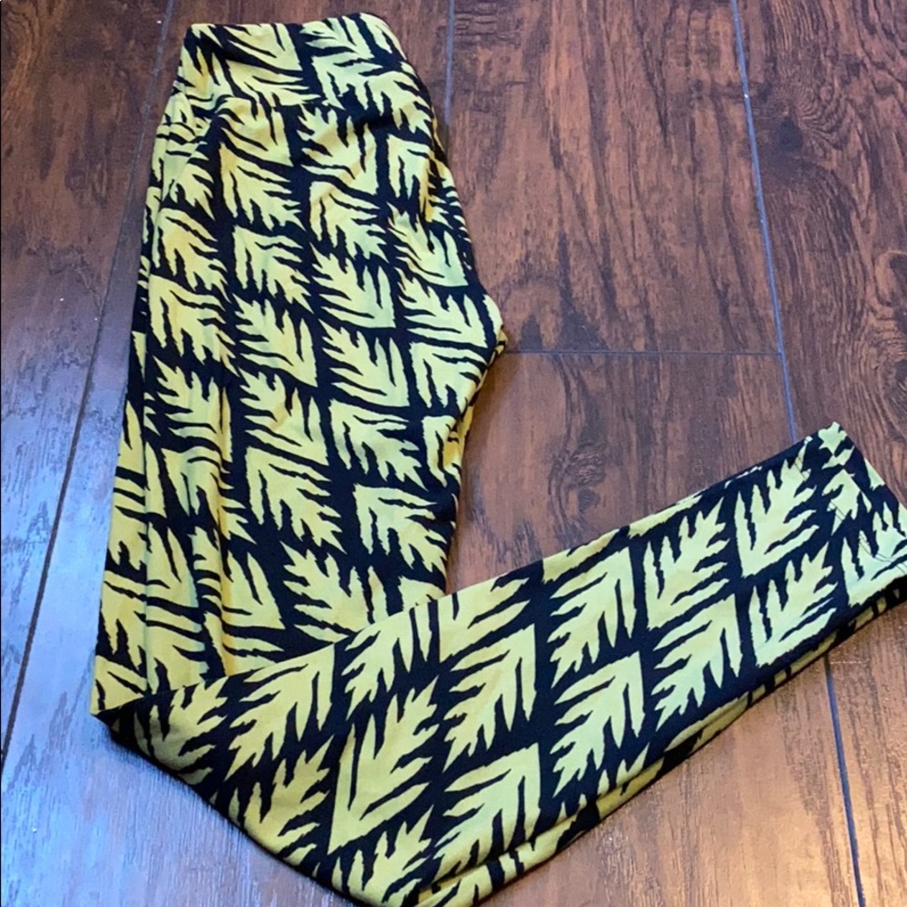 LuLaRoe One Size Leggings Brand New